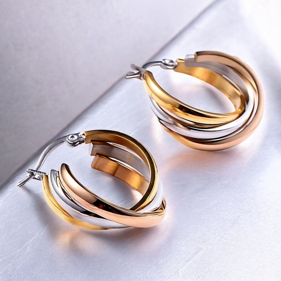 🆕️Tri-Color Overlapping Triple Hoops 18K Gold Plated Stainless Steel Earrings - Picture 11 of 12